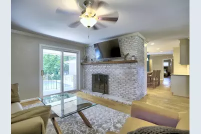 715 Glenforest Road, Sandy Springs, GA 30328 - Photo 10
