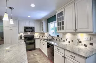 715 Glenforest Rd, Sandy Springs, GA 30328 - Photo 16