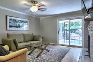 715 Glenforest Rd, Sandy Springs, GA 30328 - Photo 12