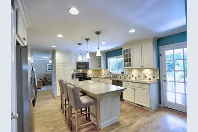 715 Glenforest Road, Sandy Springs, GA 30328 - Photo 14