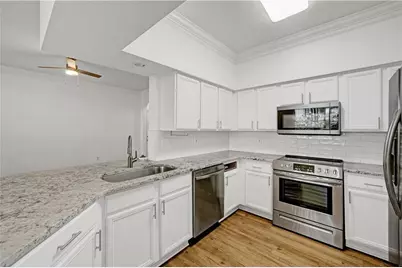 3777 Peachtree Road NE #513, Atlanta, GA 30319 - Photo 4