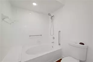 3777 Peachtree Road NE, Atlanta, GA 30319 - Photo 18