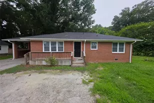 1214 S Broad St, Monroe, GA 30655 - Photo 2