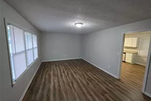 1214 S Broad St, Monroe, GA 30655 - Photo 4
