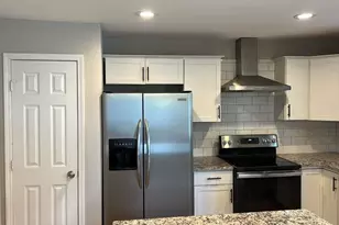 566 Rockwell St SW, Atlanta, GA 30310 - Photo 4