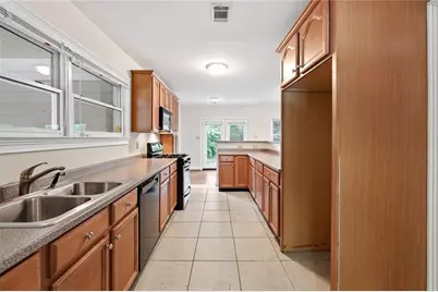 [Address not provided], Atlanta, GA 30342 - Photo 8