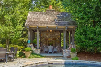 2401 Spalding Drive, Sandy Springs, GA 30350 - Photo 20
