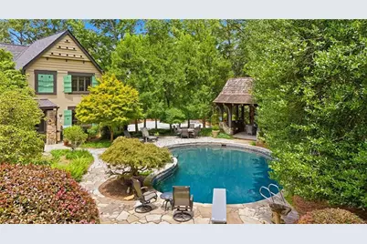 2401 Spalding Drive, Sandy Springs, GA 30350 - Photo 4