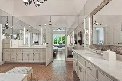 2401 Spalding Drive, Sandy Springs, GA 30350 - Photo 28