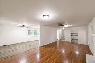 210 Pinewood Ln, Stockbridge, GA 30281 - Photo 10