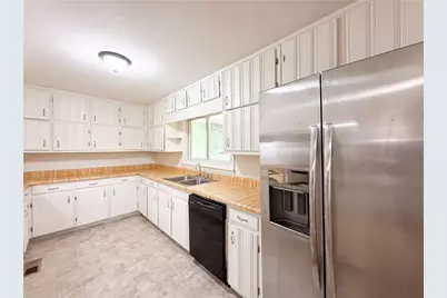 210 Pinewood Lane, Stockbridge, GA 30281 - Photo 12