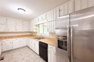 210 Pinewood Ln, Stockbridge, GA 30281 - Photo 12