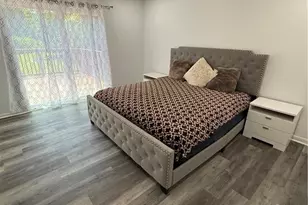 1766 Venetian Dr SW, Atlanta, GA 30311 - Photo 10
