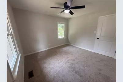 237 S Myrtle Street, Winder, GA 30680 - Photo 16