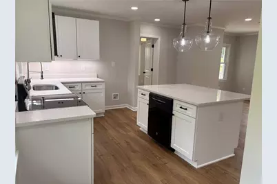 237 S Myrtle Street, Winder, GA 30680 - Photo 8