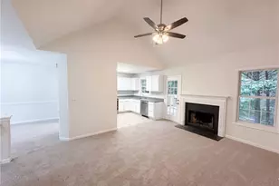 325 Spring Lake Ct, Athens, GA 30605 - Photo 2