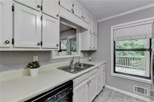 1834 D'Youville Ln, Atlanta, GA 30341 - Photo 20