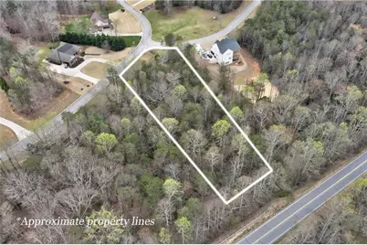 240 Woodmont Drive, Cornelia, GA 30531 - Photo 6