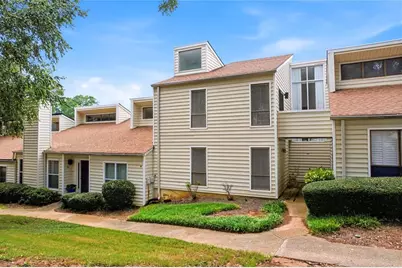 605 Serramonte Drive, Marietta, GA 30068 - Photo 2