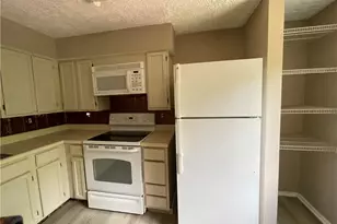 2105 Fairways Ct NW, Kennesaw, GA 30144 - Photo 18