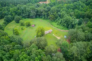 492 Gumlog Creek, Martin, GA 30557 - Photo 2