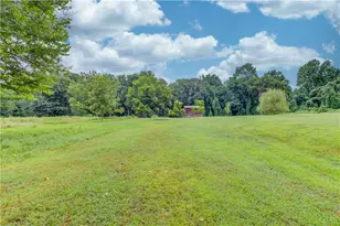 492 Gumlog Creek, Martin, GA 30557 - Photo 28