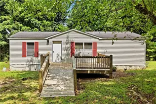 1310 Davis Rd W, Fairmount, GA 30139 - Photo 1
