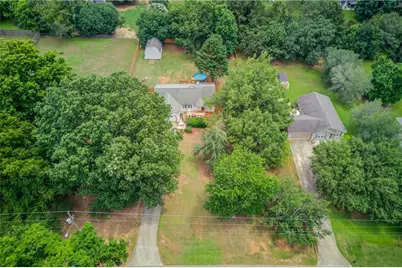 307 Jonaquil Avenue, Auburn, GA 30011 - Photo 2