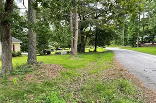 200 Glover Cir, Newnan, GA 30263 - Photo 6