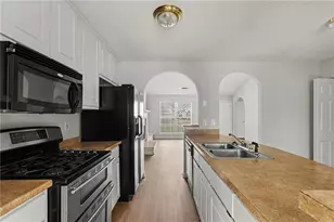 9009 Highland Pass, Fairburn, GA 30213 - Photo 14