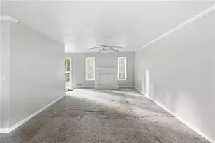 837 Hemingway Rd, Stone Mountain, GA 30088 - Photo 2