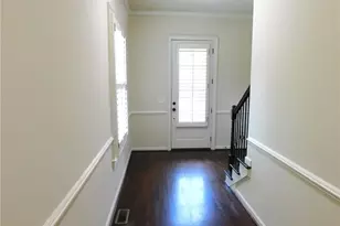 1014 Bergeron Pl, Sandy Springs, GA 30328 - Photo 4