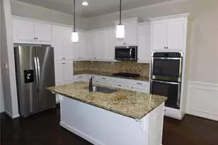 1014 Bergeron Pl, Sandy Springs, GA 30328 - Photo 10
