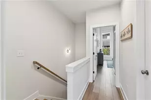 913 Brees Ct, Atlanta, GA 30318 - Photo 18