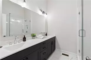 913 Brees Ct, Atlanta, GA 30318 - Photo 22