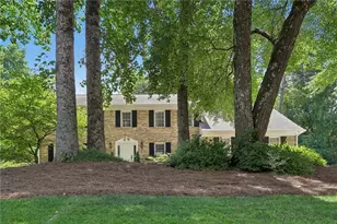 5271 Wyntercreek Way, Dunwoody, GA 30338 - Photo 2