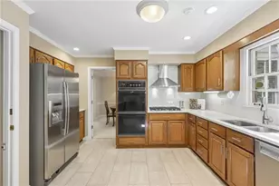 5271 Wyntercreek Way, Dunwoody, GA 30338 - Photo 16