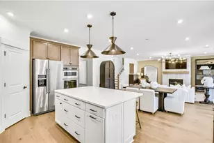 4885 Rosarian Dr, Cumming, GA 30040 - Photo 10