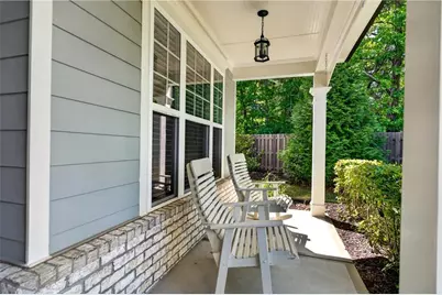 527 Margaret Lane, Woodstock, GA 30188 - Photo 4