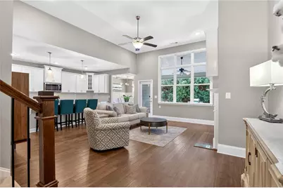 527 Margaret Lane, Woodstock, GA 30188 - Photo 12