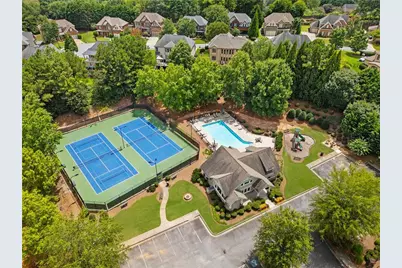 5605 Viewpoint Ct Court, Suwanee, GA 30024 - Photo 2