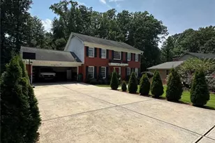 3896 Northlake Creek Dr, Tucker, GA 30084 - Photo 2