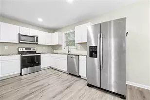 2823 Marco Dr NW, Atlanta, GA 30318 - Photo 6