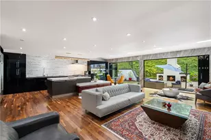 4070 Whitewater Creek Rd, Atlanta, GA 30327 - Photo 8