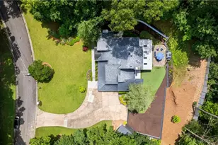 4070 Whitewater Creek Rd, Atlanta, GA 30327 - Photo 38
