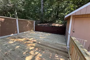 1652 Grist Mill Dr, Marietta, GA 30062 - Photo 18
