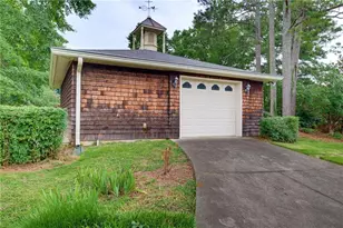 8940 Country Club Dr, Douglasville, GA 30134 - Photo 40