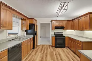 8940 Country Club Dr, Douglasville, GA 30134 - Photo 14