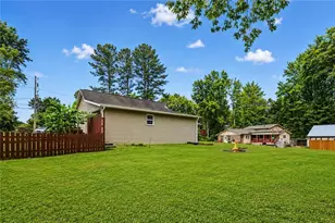 238 W Wedgewood Cir, Newnan, GA 30263 - Photo 4