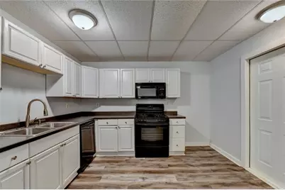 2300 Huntington Drive, Loganville, GA 30052 - Photo 32